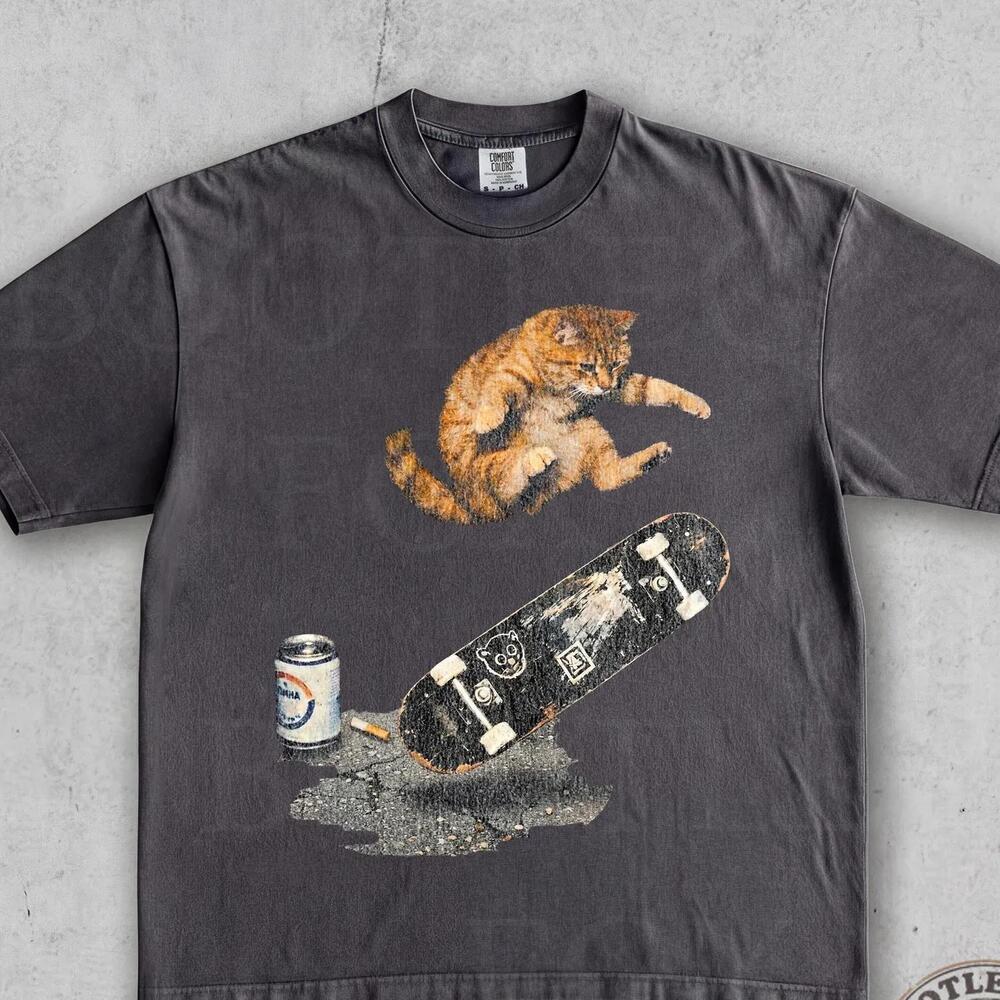 Skateboarding Retro Cat Graphic T Shirt